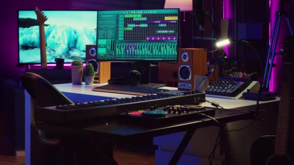 Puste Studio Domu Wyposażone Miksowanie Panelu Dźwiękowego Innych Instrumentów Muzycznych — Wideo stockowe