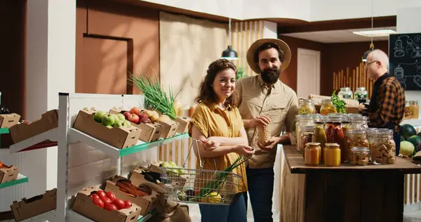 Zoom Out Shot Happy Green Living Couple Buying Pantry Staples — Stock Photo, Image