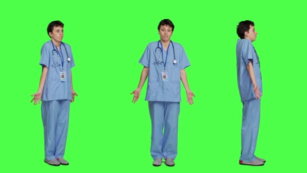 Ärztliche Assistentin Zuckt Mit Den Schultern Und Tut Ich Nicht — Stockvideo