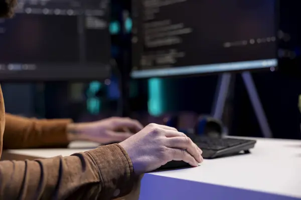 Freelancing Cybersecurity Admin Using Computer Look Company Security Vulnerabilities Engineer — Stock Photo, Image