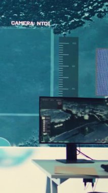 Askeri operasyonlar için hava ve deniz trafiğini yöneten askerlerden oluşan dikey bir video grubu, federal komuta merkezinde birlikte çalışıyorlar. Uydu radarını kullanarak ulusal izleme sistemleri