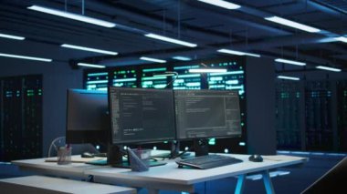 Veri merkezindeki bilgisayarlar enerji tüketimini düzenlemek için kullanılır. Otomasyon ve sunucu merkezindeki süreçleri izlemek için kullanılan yüksek teknoloji kurumlarındaki PC monitörlerinin görüntülenmesi
