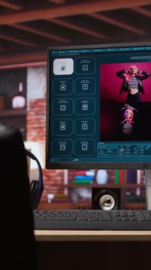 PC monitöründe görüntü anlama yeteneğine sahip dikey video üreten yapay zeka GPT fotoğraf üretiyor. Bilgisayar ekranında yapay zeka asistanı yüksek çözünürlüklü canlı görüntüsü veriyor