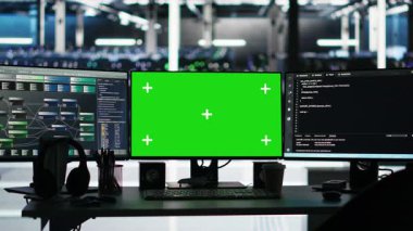 Veri merkezindeki Mockup PC 'ler donanım enerjisini kontrol etmek için düğüm ağacı teknolojisi arayüzlerini kullanıyor. İzole ekran çalışma istasyonları görsel programlama kullanarak sunucu çiftliğindeki işlemleri otomatik hale getirir ve denetler