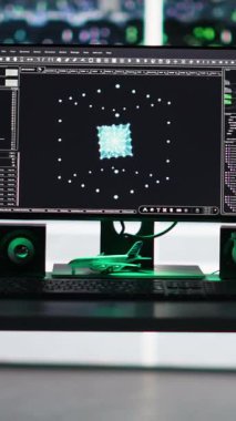 Veri merkezi izleme sistemi bütünlüğü ve altyapı performansında dikey video programlama sistemleri. Sunucu merkezindeki bilgisayar ekranları Düğüm ağacı programlama cihazları algılama sorunları