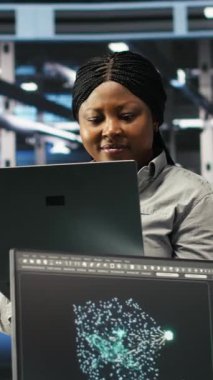 Dikey video veri merkezi bilgisayar bilimcileri ekipman performans sorunlarını tanımlamak için düğüm ağacı programlama kullanırlar. Sunucu tarım çalışanları altyapı hatalarını en aza indirmek için veri analiz grafiklerini gözden geçirin