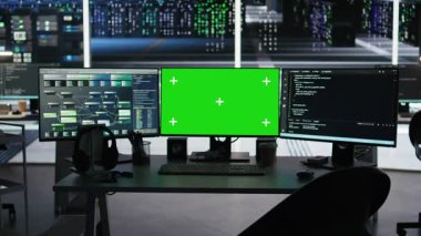 Veri merkezi izleme altyapı performansında yeşil ekrandaki görsel programlama sistemleri. Sunucu merkezinde krom anahtar görüntüleme düğümlü ağaç programlama cihazları algılama sorunları
