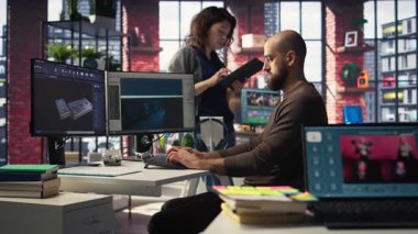 Video oyunu uzay gemisi ortamları oluşturmak için yapay zeka sohbet robotu arayüzü kullanan iş arkadaşları, modern sistem derin öğrenme ve makine öğrenme tekniklerini uyguluyor. Bilim kurgu oyun tasarımları geliştiriyorum. Kamera A.