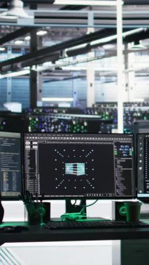 Yapay zeka görselleştirme gösterge panelleri ve altyapı bağlantılarını haritalayan düğüm ağacı programlama yazılımı aracılığıyla ağ kaynaklarını kontrol eden dikey video veri merkezi bilgisayar sistemleri,