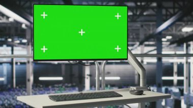 Sunucu merkezi yeşil ekran bilgisayar izleme sistemleri yapay zeka iş akışları için derin öğrenme veri tabanlarını işliyor. PC kroma anahtarı yapay zeka modeli geliştirmeyi destekleyen izleme donanımı görüntüler