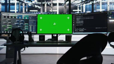 Veri merkezi izleme altyapı performansında yeşil ekrandaki görsel programlama sistemleri. Sunucu merkezinde krom anahtar görüntüleme düğümlü ağaç programlama cihazları algılama sorunları