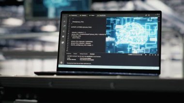 Sunucu merkezinde dizüstü bilgisayarda çalışan, yedekleme yapan, sorguları yöneten derin kodlama betiğini kapat. Veri merkezindeki AI teknisyeni kurumsal çözüm sistemlerini etkinleştiriyor, yakınlaştırıyor