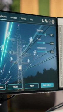 Elektrik şebekesi altyapı verileri dijital enerji denetimleri ve sistem güncellemeleri için içgörü sağlıyor. Ofisteki analitik gösterge paneli iletim kulesi verimlilik ölçümlerini değerlendiriyor