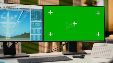 Ofiste akıllı elektrik şebekesi geliştirmek için kullanılan yeşil ekran modelleme bilgisayarındaki dijital modelleme aracı. Krom anahtar PC üzerindeki CAD yazılımı yüksek voltaj iletim kulesini yükseltmek için kullanılır