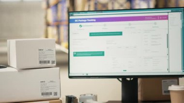 Endüstriyel perakende deposu büyük iş faaliyetleri için barkod takibi, havayolu sevkiyat faturaları izleme yazılımının detayları. Yerel ve küresel dağıtım için lojistik verimlilik.