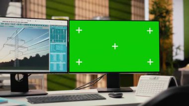 Ofiste akıllı elektrik şebekesi geliştirmek için kullanılan izole ekran bilgisayarda dijital modelleme aracı. Model PC 'deki CAD programı yüksek voltaj iletim kulesini yükseltmek için kullanıldı