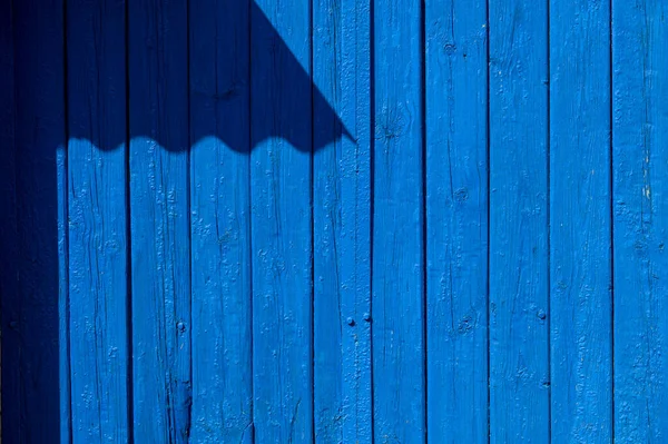 Деревянные Синие Доски Забора Окрашенные Краской Крупным Планом — стоковое фото