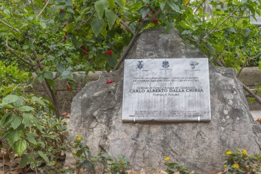 Palermo, İtalya - 09 Ocak 2023 - Mafya tarafından öldürülen Palermo valisi General Carlo Alberto dalla Chiesa 'nın anısına dikilen anıt