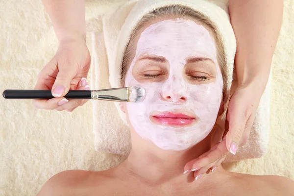 2018 Indulge Relaxation Tranquil Portrait Woman Applying Facial Mask Spa — 스톡 사진