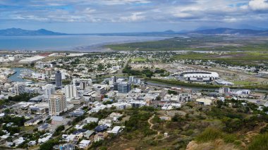 Queensland, Avustralya 'daki Townsville şehrinin bir banliyösü olan Castle Hill' den görüntüler.