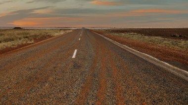 Kuzey Bölgesi ve Queensland 'da Barkly Otoyolu' nda kurak bir bölge.