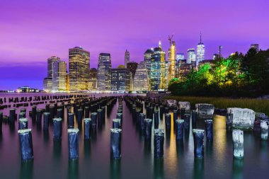 Manhattan Skyline, Brooklyn Bridge Park, NYC, ABD