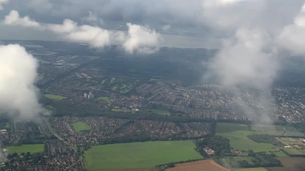 Regarde Par Fenêtre Avion Aéronefs Volant Dessus Liverpool Angleterre Entre — Video
