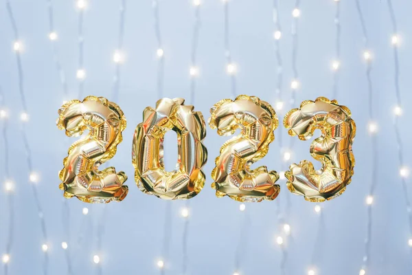 Helium Gyllene Ballong Nummer 2023 Glödande Festlig Krans Med Bokeh — Stockfoto