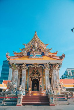 Bangkok, Tayland - 17 Şubat 2023 Wat Pariwas 'ın Mimarı, Bangkok' taki Güzel Tapınak veya Tayland 'daki Tapınak.