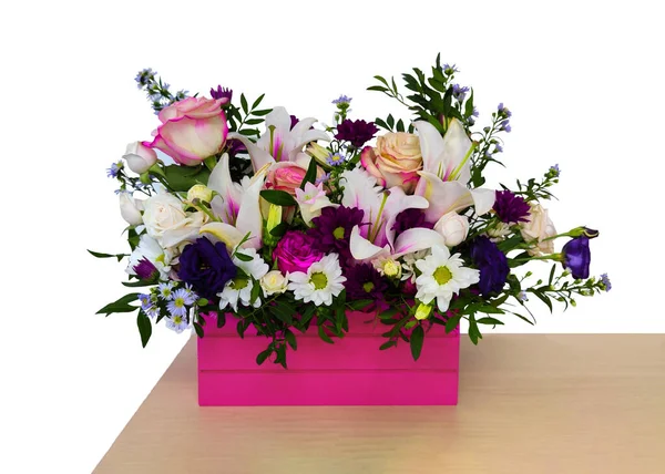 Pembe Tahta Kutuda Taze Çiçekler Aydınlık Masa Köşesinde Beyaz Arka — Stok fotoğraf
