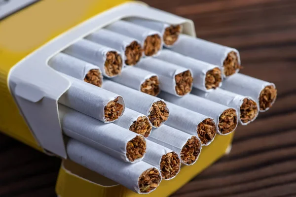 Close Cigarro Pacote Viciante Ser Câncer Campanha Redução Tabagismo Dia — Fotografia de Stock