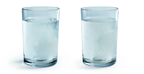 Egy Pohár Vízzel Egy Fehér Háttér — Stock Fotó