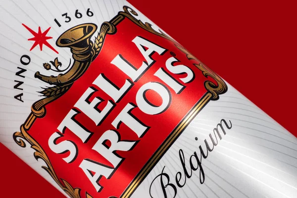 Oekraïne Dnjoekel Maart 2023 Blikje Stella Artois Bier Biervat Met — Stockfoto