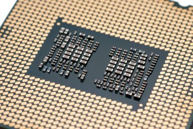 Ana karttan CPU ya da Merkezi İşlem Birimi, bilgisayar donanım sisteminin mikroişlemci ünitesini kapat