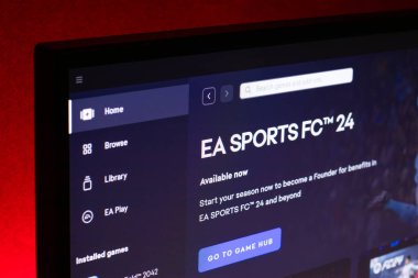 Dnipro, Ukrayna, Ekim 02, 2023: EA Spor Uygulamasında EA FC 24 logosunu kapatın. EA uygulaması çevrimiçi bir oyun platformudur.
