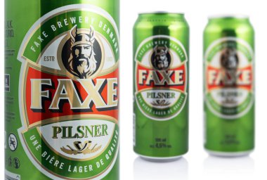 Dnipro, Ukrayna - Sep 10, 2024: Faxe Danimarka birası beyaz arka plana yakın çekilebilir. Faxe ya da Fakse, Danimarka 'nın doğu kesiminde, Zealand adasında bir şehirdir..