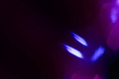 Fotoğraf ve maketler için ışık efektlerini üst üste koy. Renkli Film Yanık Işık Fotoğrafı Kaplaması, Ekran Kipi Kullanımı, Soyut Arkaplan, Gökkuşağı Lens Sızıntısı Özellik Renkleri, Trend Tasarımı, Yaratıcı Odaklanma Efekti