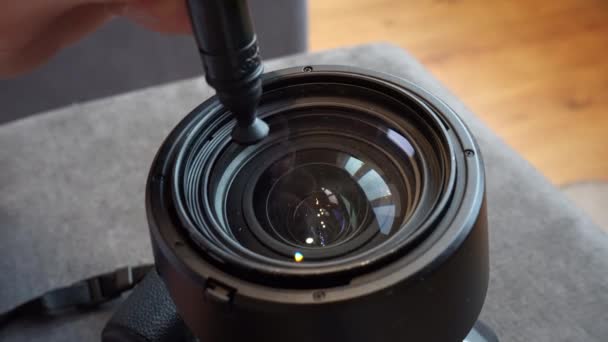 Cleaning Camera Lens Brush Pencil Optics Cleaners — Vídeo de stock