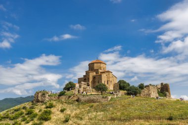 Jvari Manastırı, altıncı yüzyıl Gürcü Ortodoks Manastırı, Mtskheta, Gürcistan.