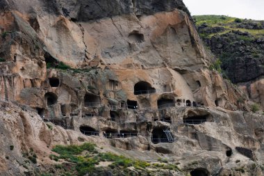 Vardziais Güney Gürcistan 'da bir mağara manastırı.