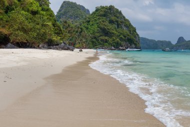 Ang Tanga Ulusal Deniz Parkı 'nda güzel plaj ve gökyüzü, tropik cennet, Samui Bölgesi, Suratthani, Tayland
