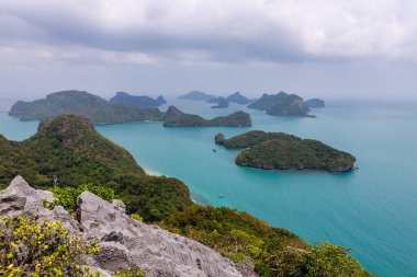 Tropik cennet, Angthong Milli Deniz Parkı Kuş bakışı, Koh Samui, Suratthani, Tayland.