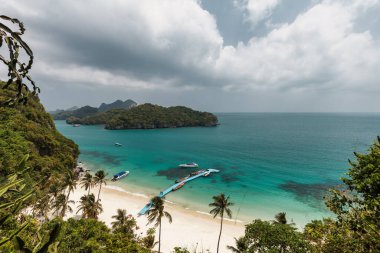 Tropik cennet, Angthong Milli Deniz Parkı Kuş bakışı, Koh Samui, Suratthani, Tayland.
