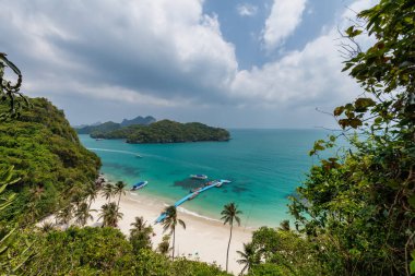 Tropik cennet, Angthong Milli Deniz Parkı Kuş bakışı, Koh Samui, Suratthani, Tayland.