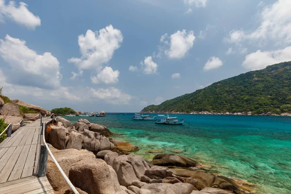 Tropik cennet adası, Nang Yuan adası veya Koh Nang Yuan Adası, Koh Tao adası, Surat Thani, Tayland.