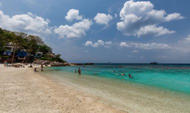 Tropik cennet adası, Nang Yuan adası veya Koh Nang Yuan Adası, Koh Tao adası, Surat Thani, Tayland.