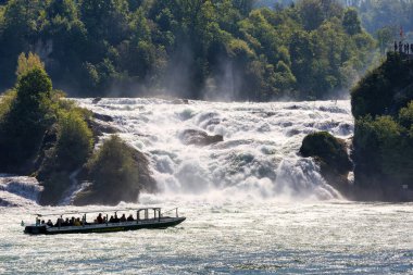 Ren Şelaleleri veya Ren Şelaleleri, Canton Schaffhausen, İsviçre