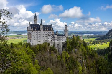 Almanya 'nın Bavyera Alplerindeki Neuschwanstein Şatosu