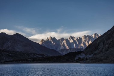 Attabad Gölü, Hunza, Karakoram Otoyolu, Pakistan