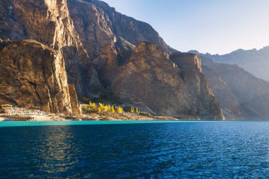 Attabad Gölü, Hunza, Karakoram Otoyolu, Pakistan